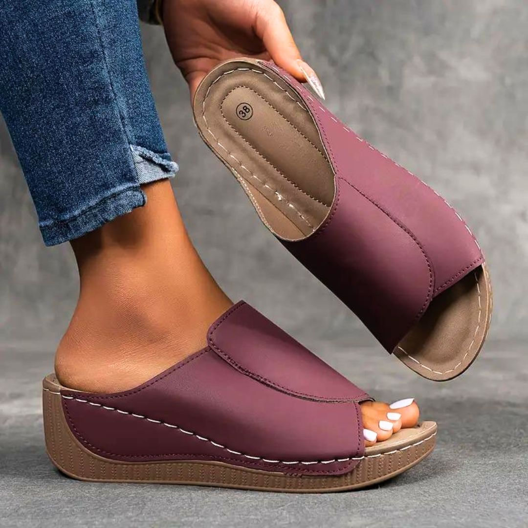Vive | Ergonomic & non-slip sandals for pain relief