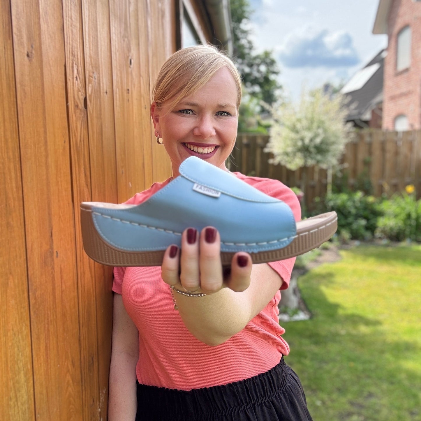 Vive | Ergonomic & non-slip sandals for pain relief