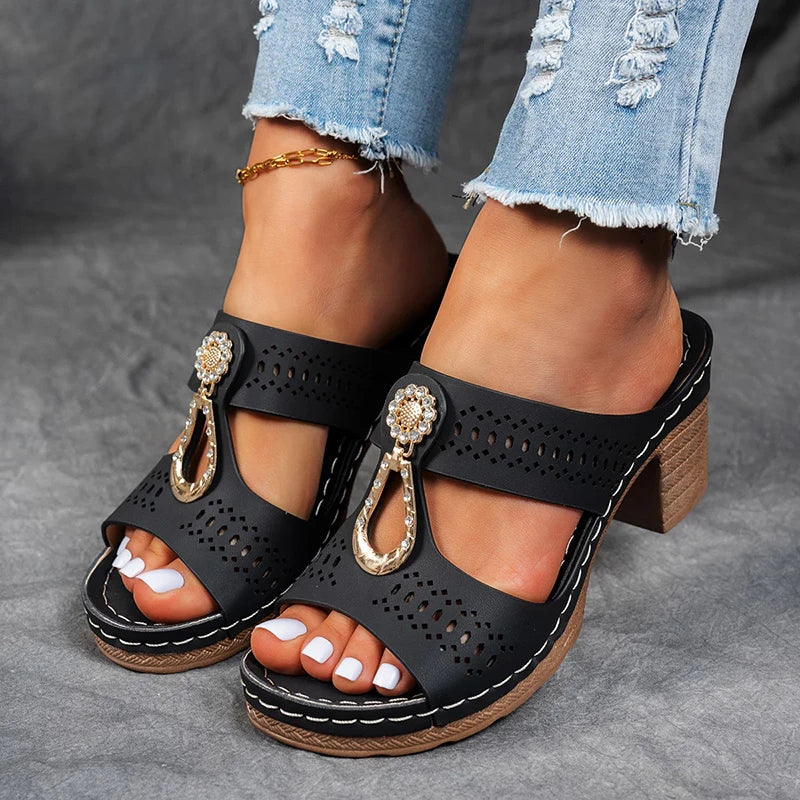 Maria | Chic and comfortable orthopaedic sandals