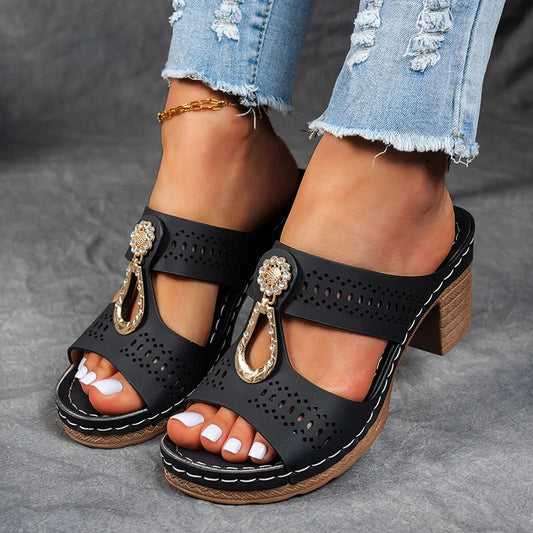Maria | Chic and comfortable orthopaedic sandals