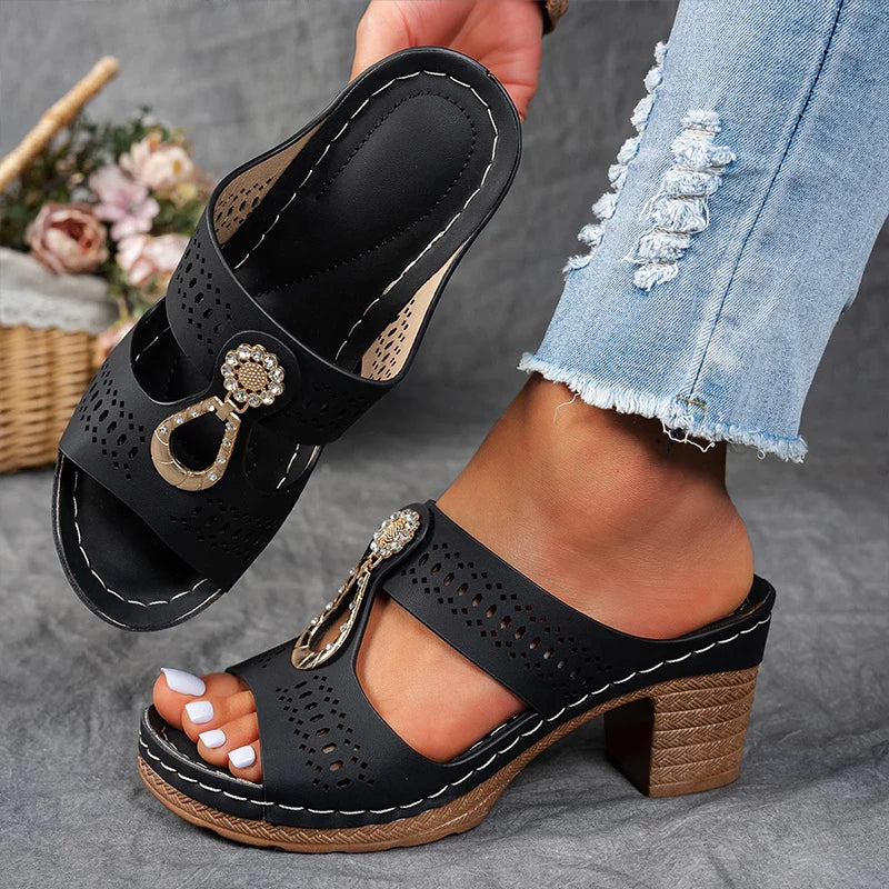 Maria | Chic and comfortable orthopaedic sandals