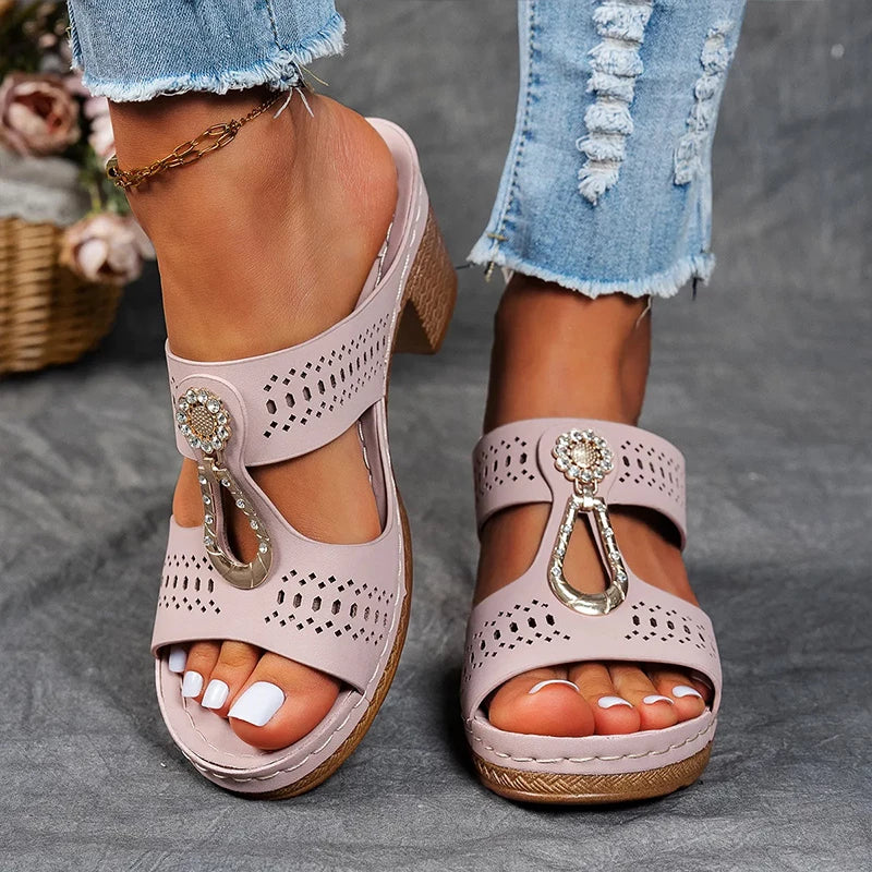 Maria | Chic and comfortable orthopaedic sandals
