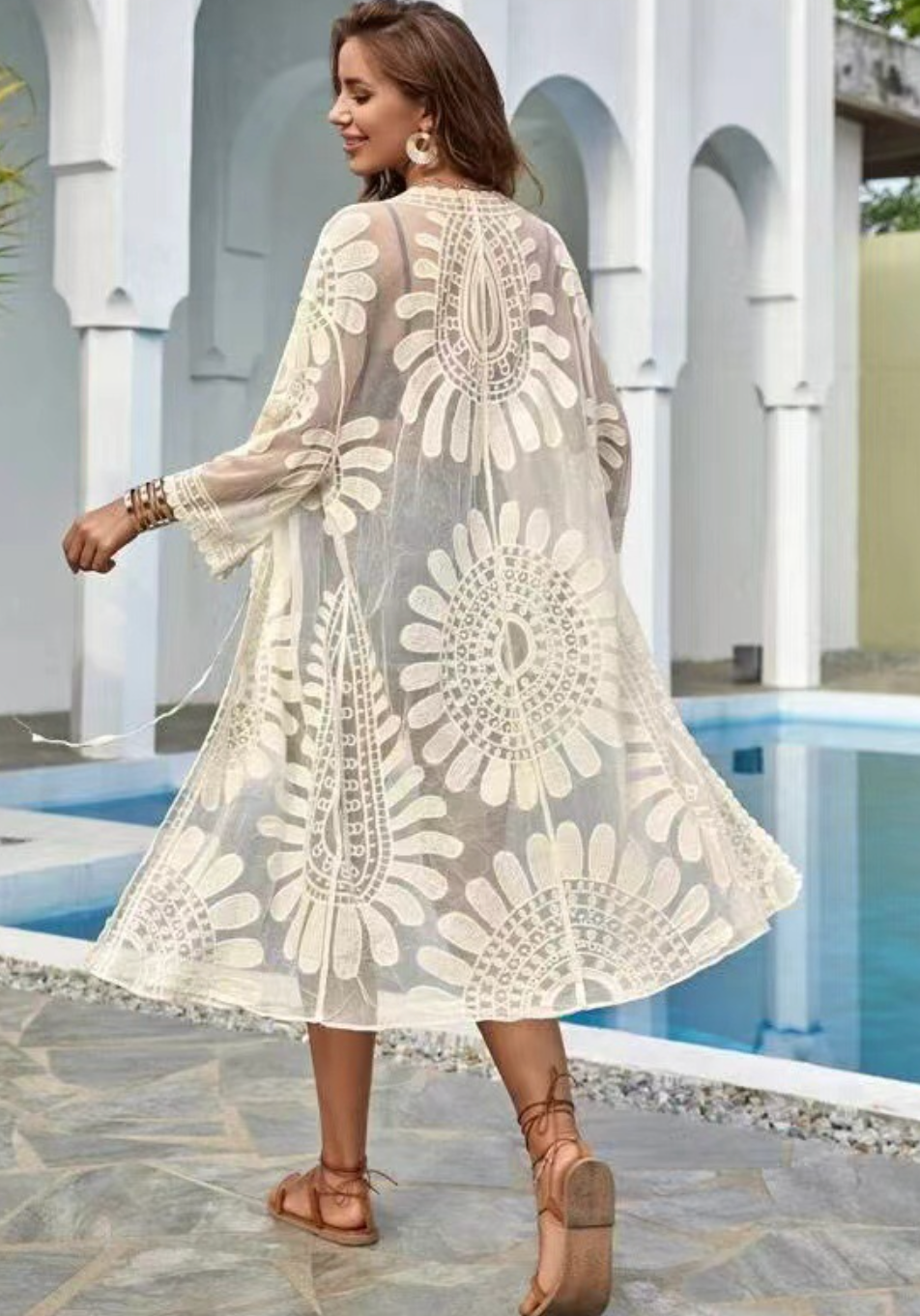 Diva l Embroidered Kimono